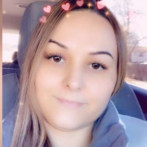 Meet your Posher, Carolanne